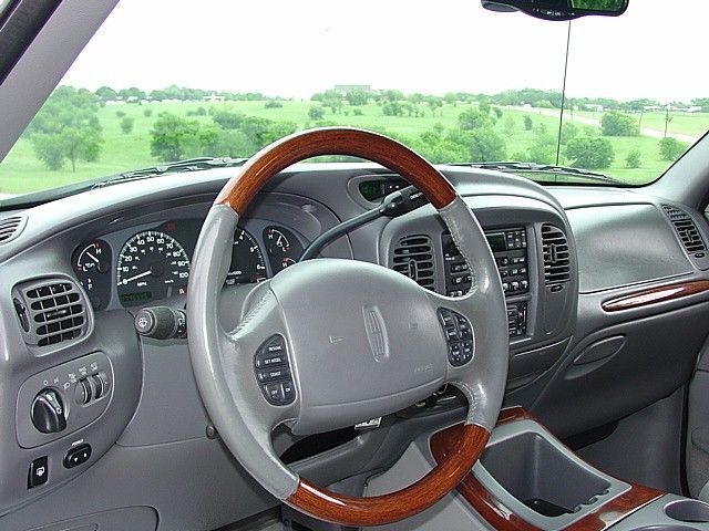 Lincoln Navigator 2002